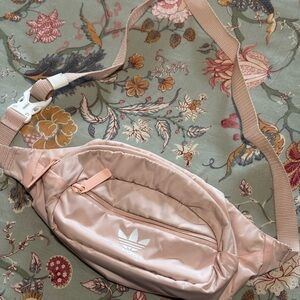 💎Adidas Women's Pink Fanny Bag